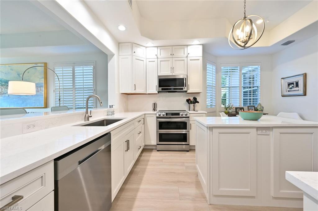 4745 Stratford CT Unit: 2302