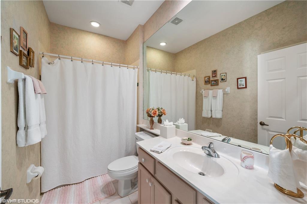 1680 Winding Oaks WAY Unit: 1-202