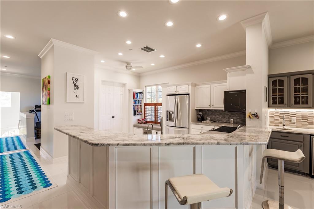 1481 Chesapeake AVE Unit: 1