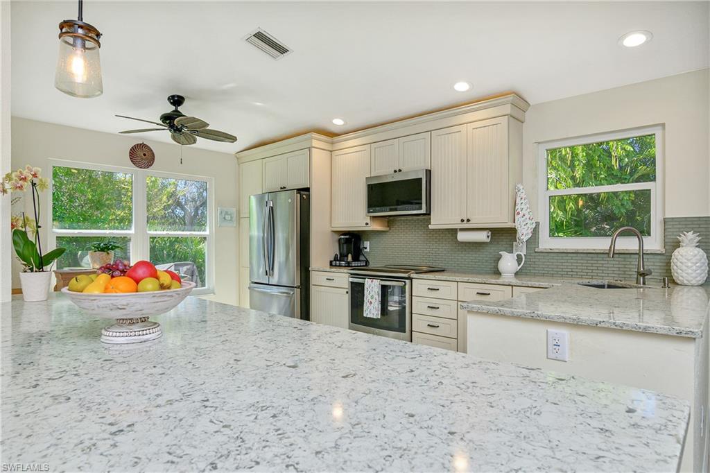 347 Emerald Bay CIR Unit: S7