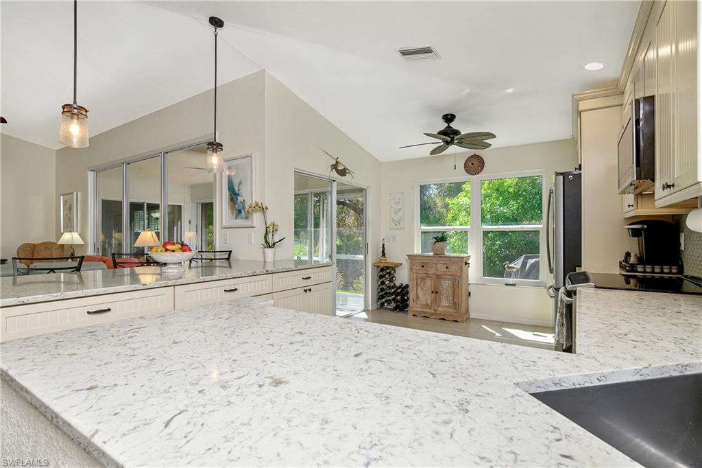 347 Emerald Bay CIR Unit: S7