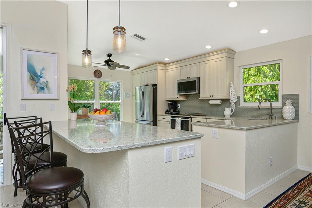 347 Emerald Bay CIR Unit: S7