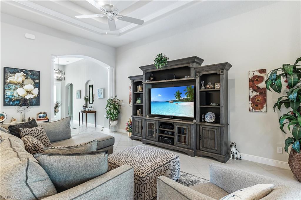 10077 Florence CIR