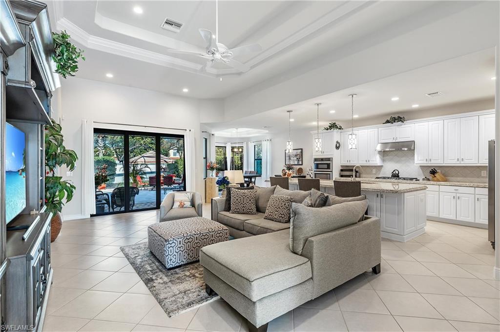 10077 Florence CIR