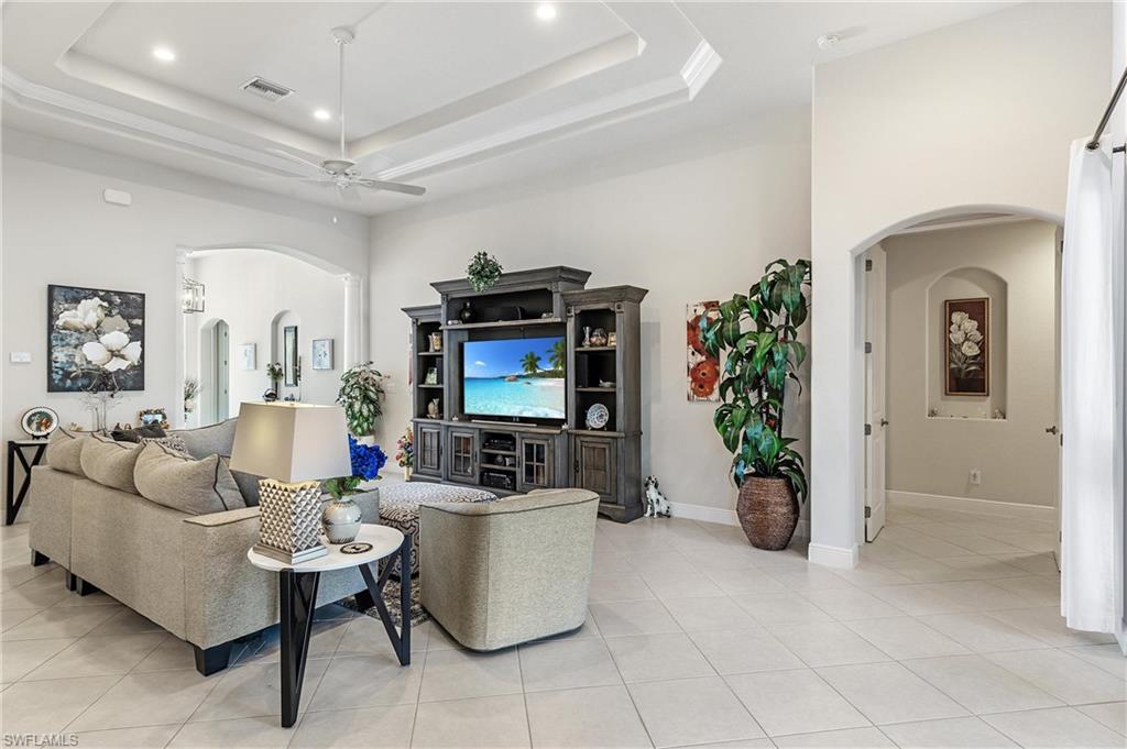 10077 Florence CIR