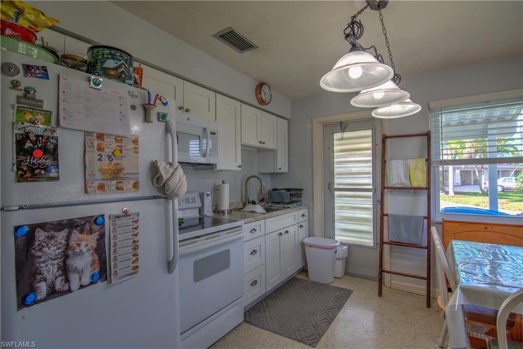 4930 Viceroy ST Unit: A-B