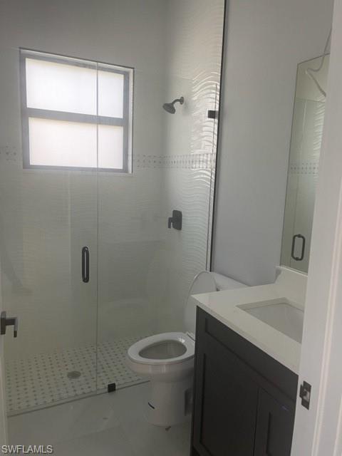 1122 Golden Gate BLVD W