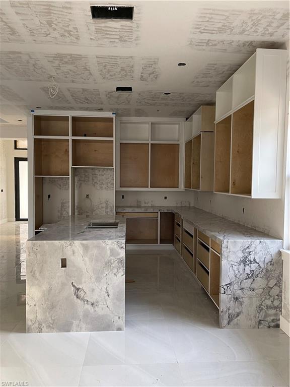 1122 Golden Gate BLVD W