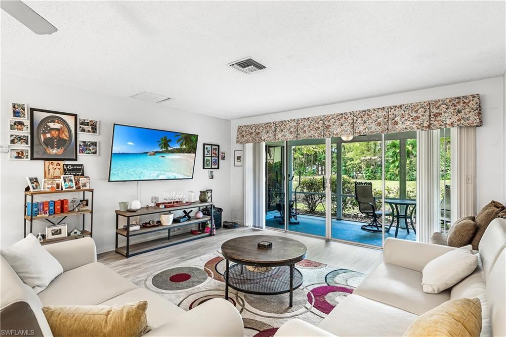 1210 Shady Rest LN Unit: 10