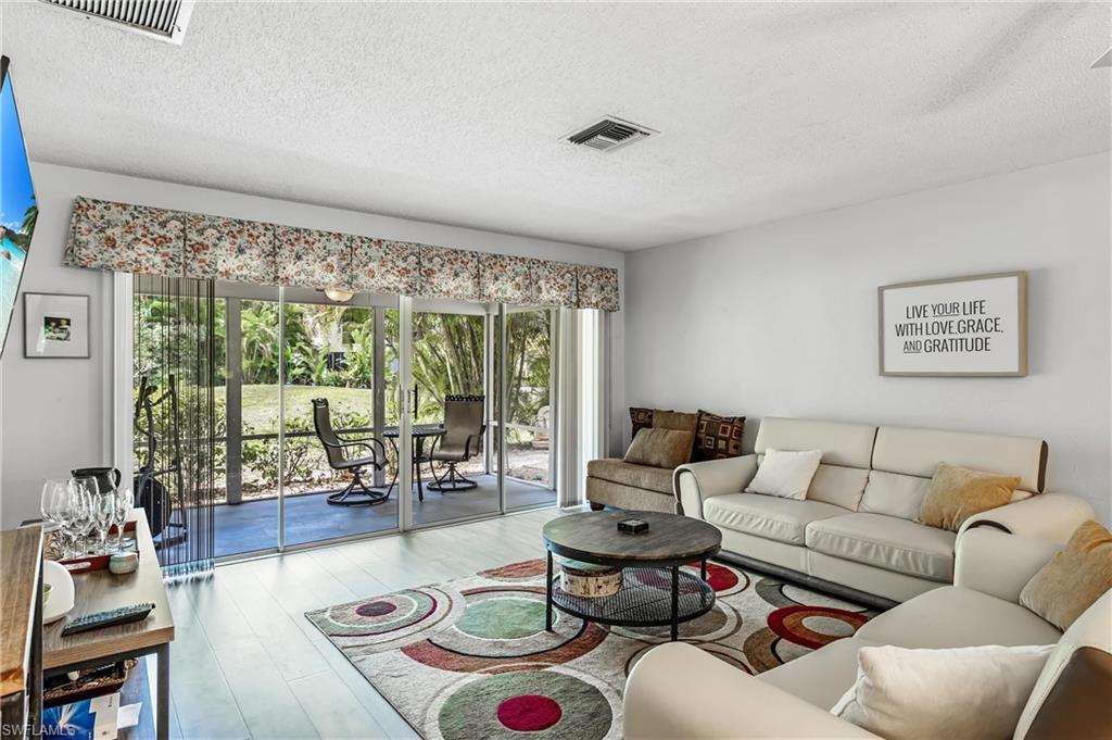 1210 Shady Rest LN Unit: 10