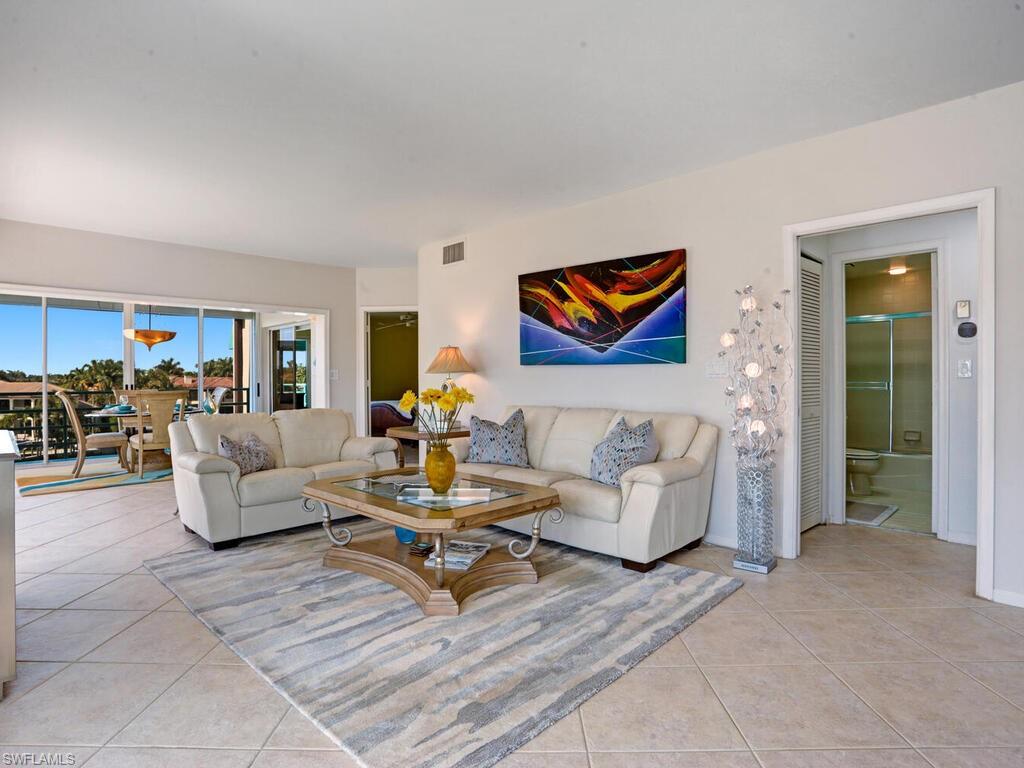 255 Park Shore DR Unit: 3-344