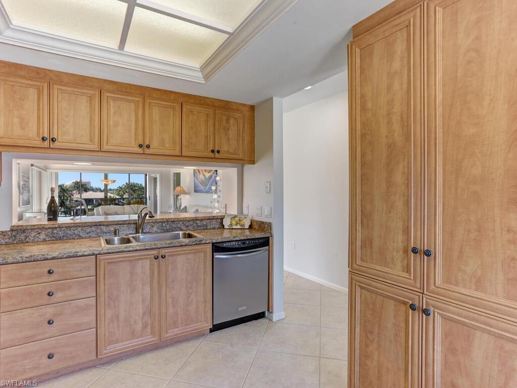 255 Park Shore DR Unit: 3-344