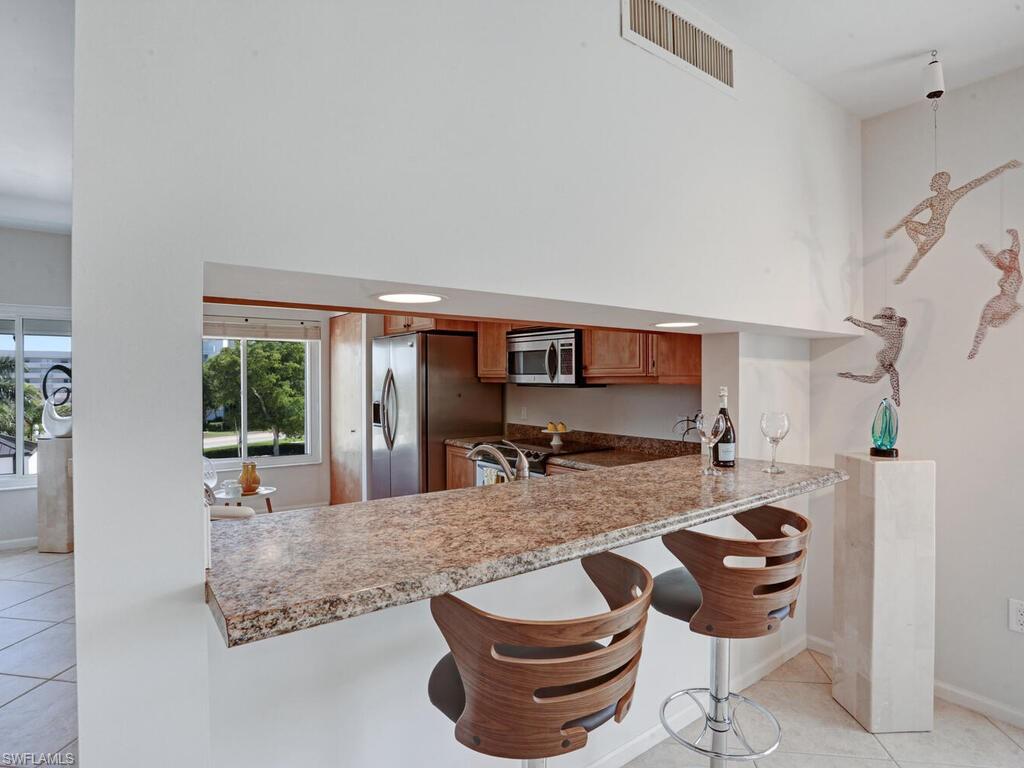 255 Park Shore DR Unit: 3-344