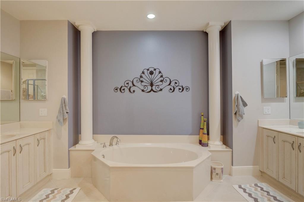 9234 Tesoro LN Unit: 3-102
