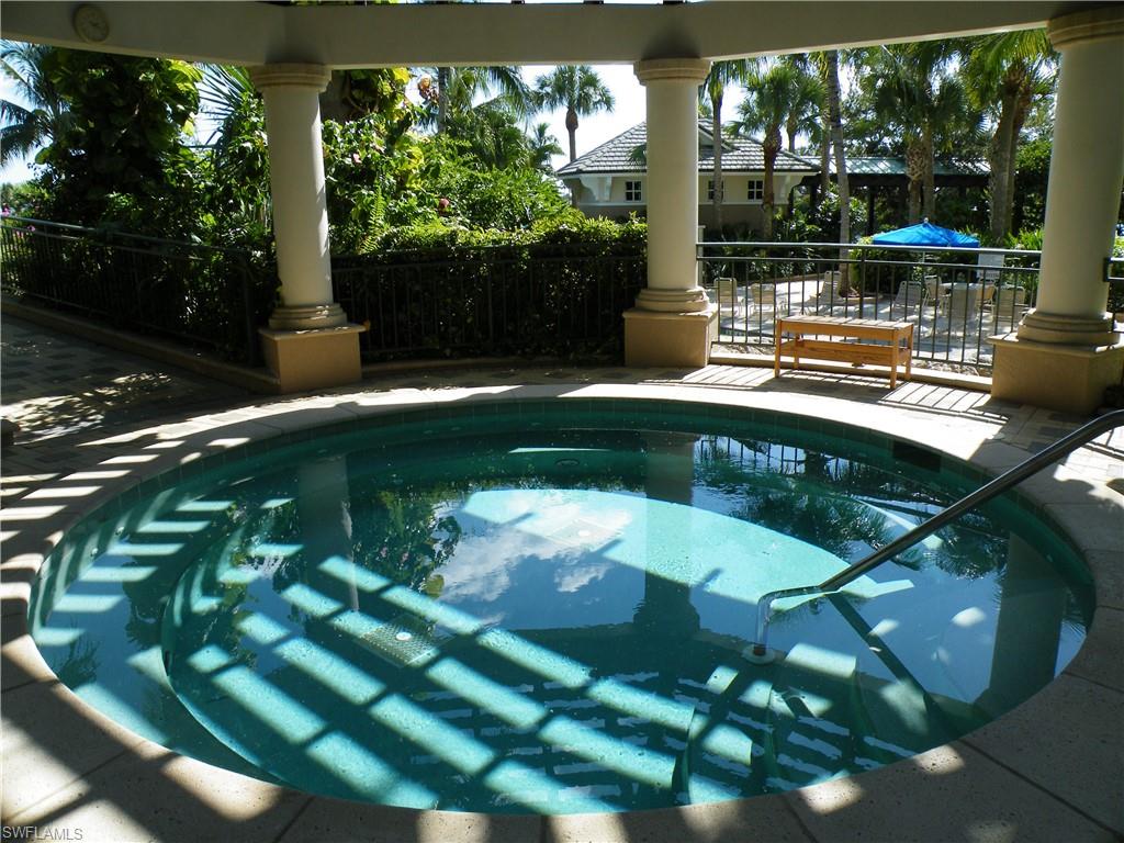 9234 Tesoro LN Unit: 3-102
