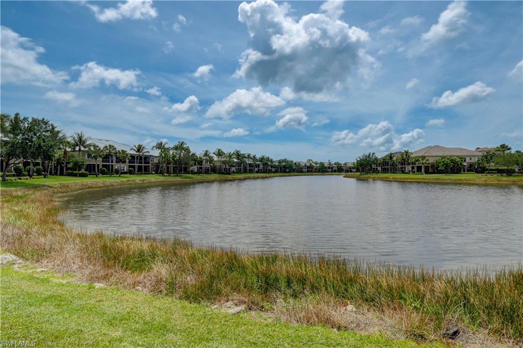 9234 Tesoro LN Unit: 3-102