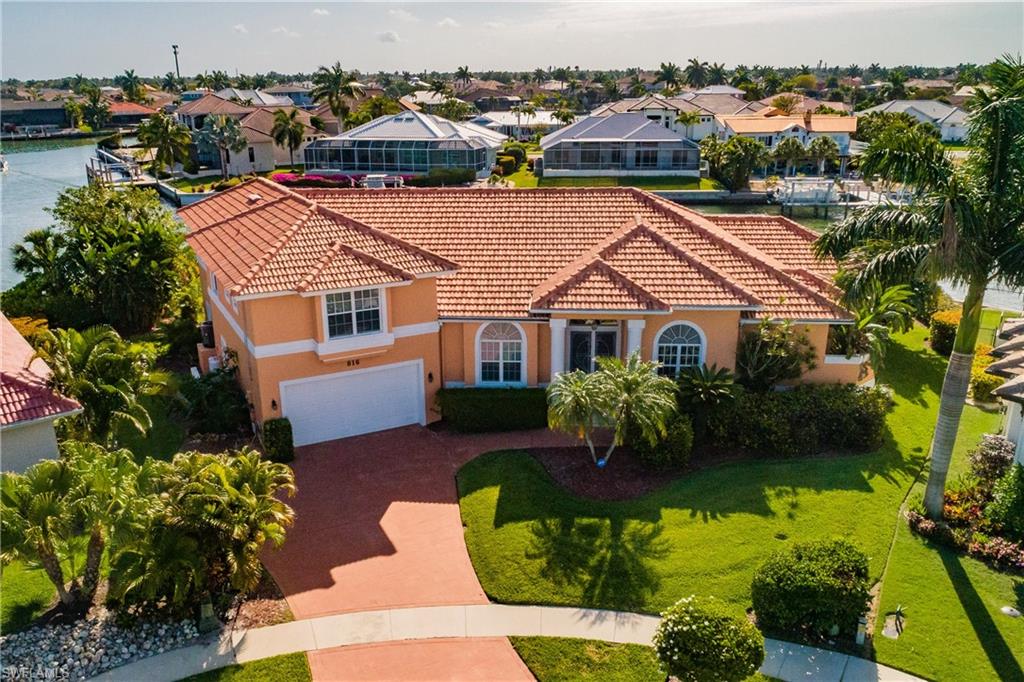 816 Amazon CT