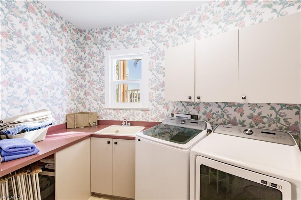 816 Amazon CT