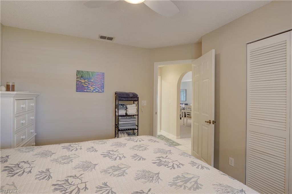 256 Deerwood CIR Unit: 10