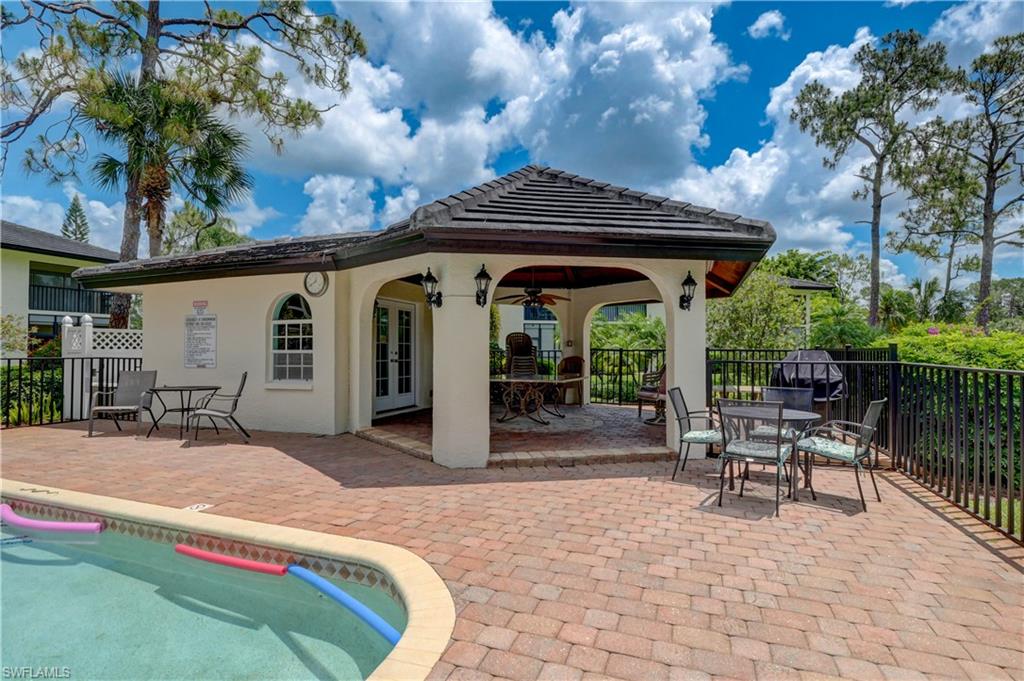 256 Deerwood CIR Unit: 10