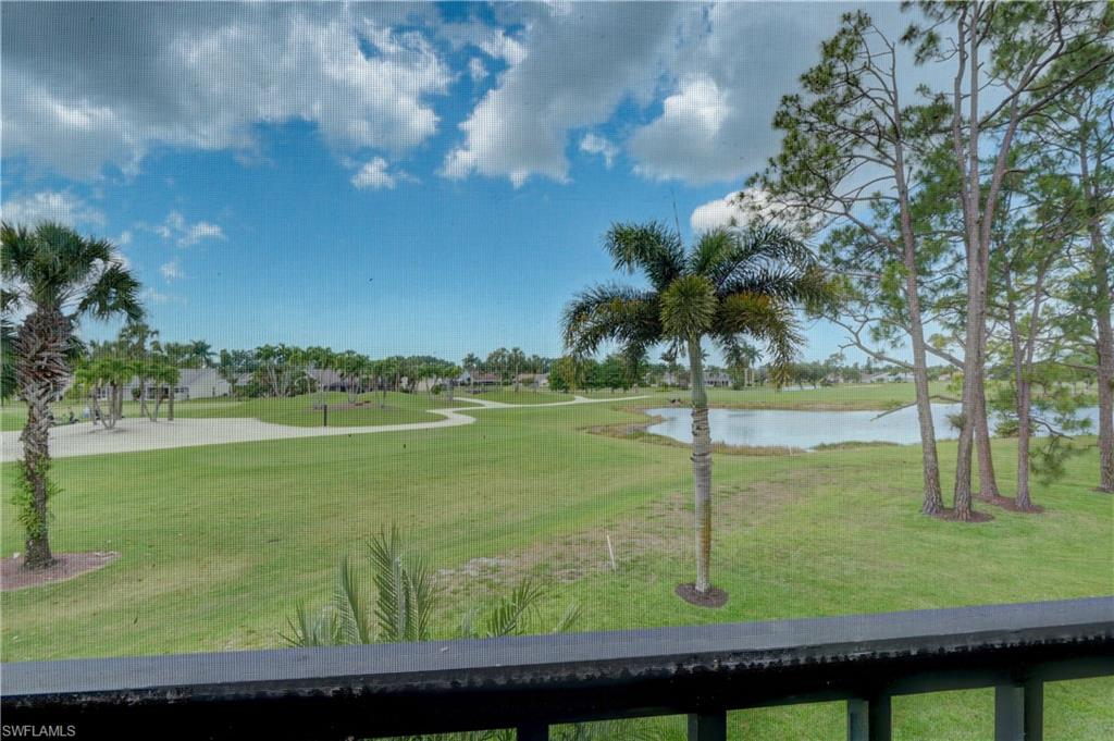 256 Deerwood CIR Unit: 10