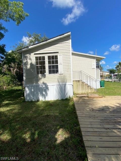 60 Moon Bay ST