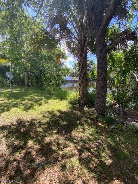 60 Moon Bay ST
