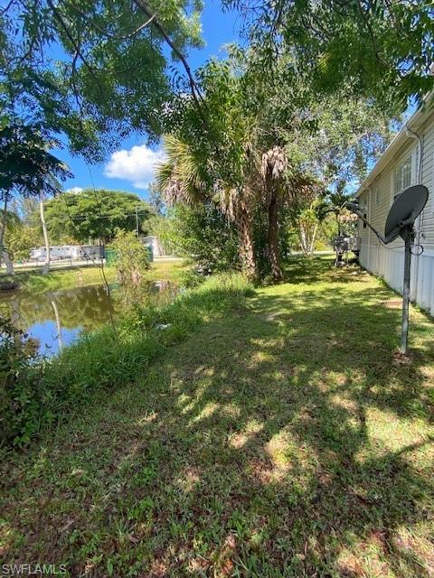 60 Moon Bay ST
