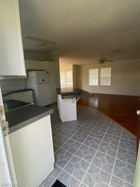 60 Moon Bay ST