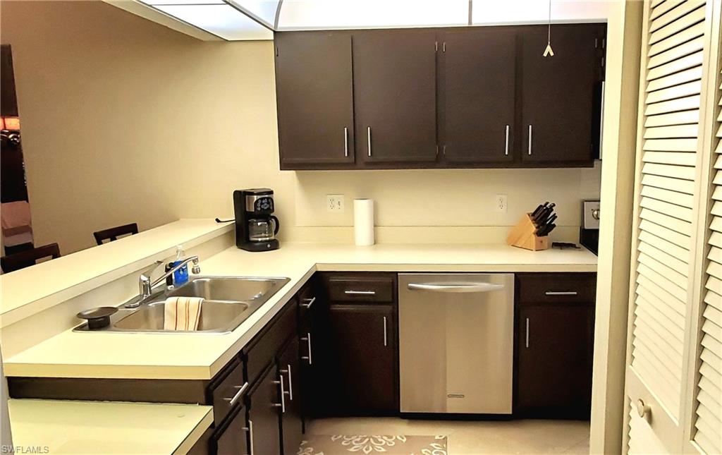 4211 Chantelle DR Unit: C202