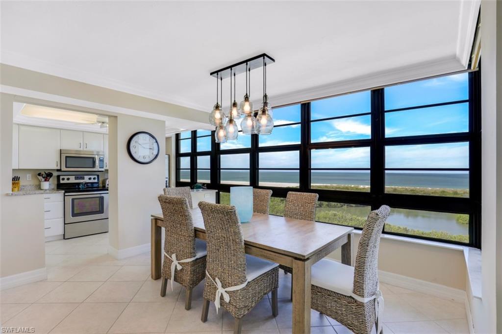 380 Seaview CT W Unit: 912