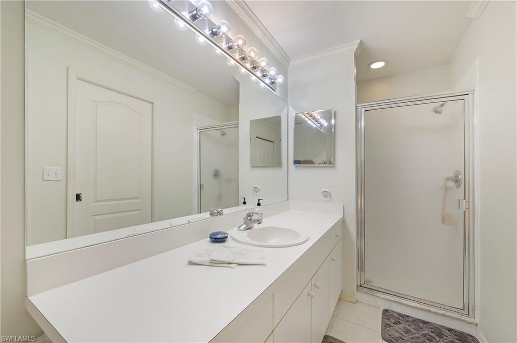9400 Highland Woods BLVD Unit: 5404