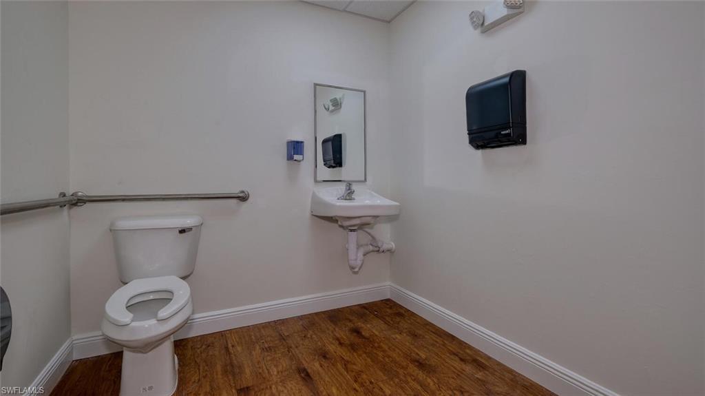 2548-2550 1st ST Unit: 2550