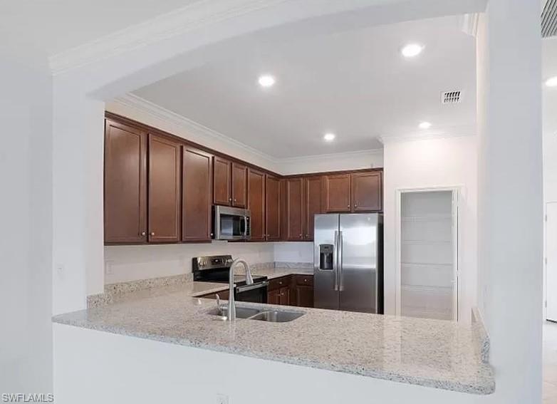 1755 Alameda DR