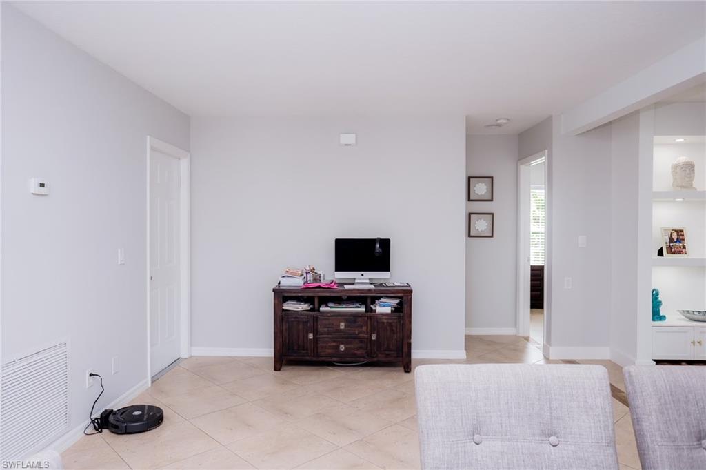 5010 Catalina CT