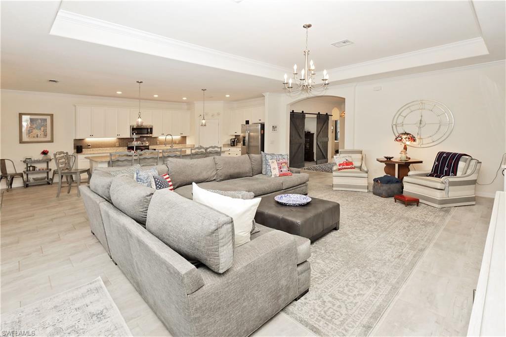 4536 Tamarind WAY