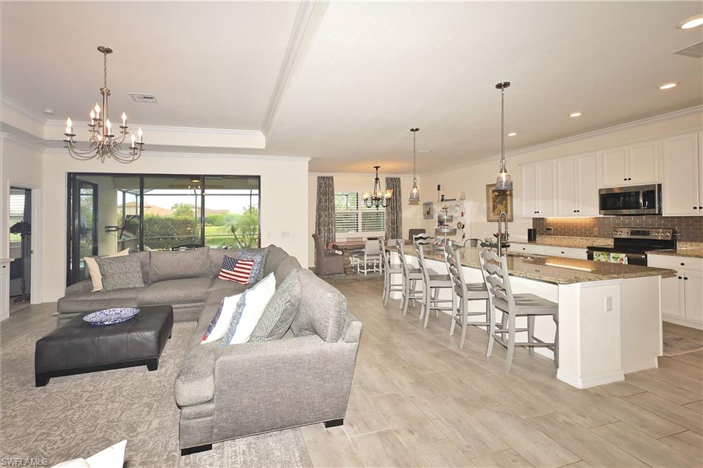4536 Tamarind WAY