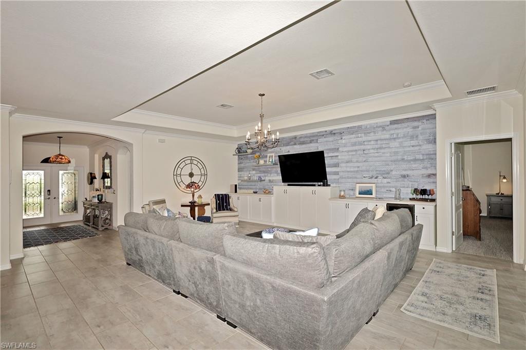 4536 Tamarind WAY