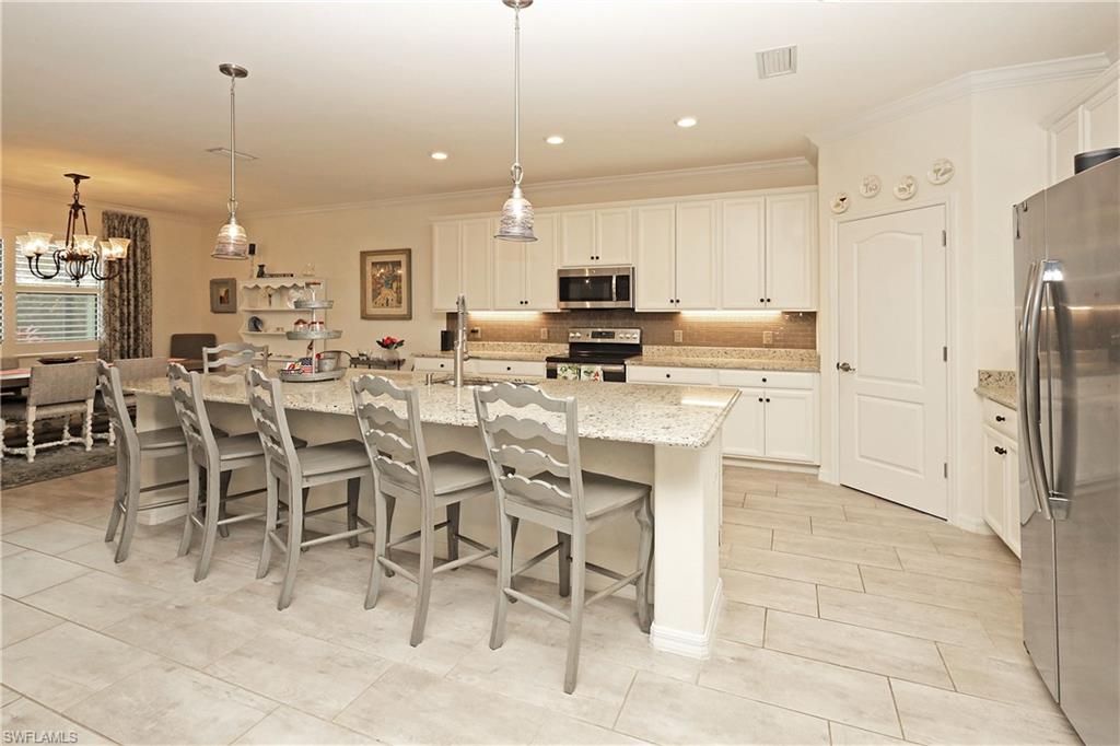 4536 Tamarind WAY