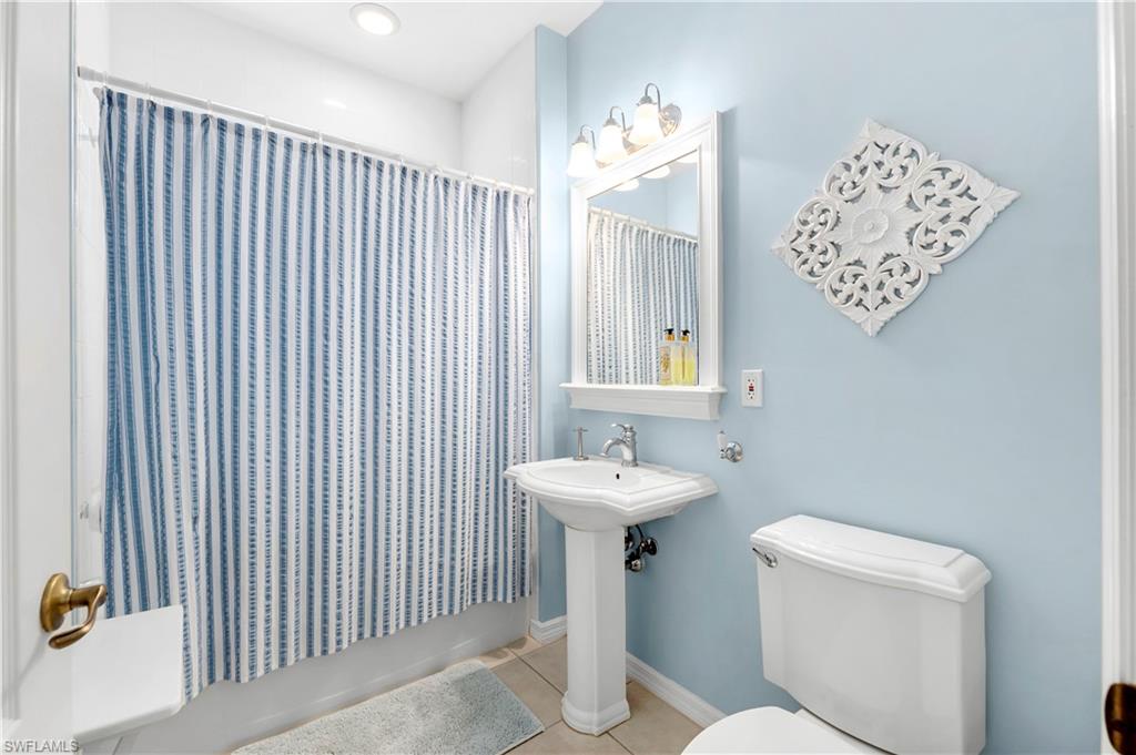 2225 Hawksridge DR Unit: 7-702