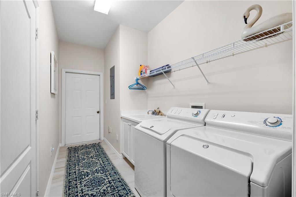 2225 Hawksridge DR Unit: 7-702