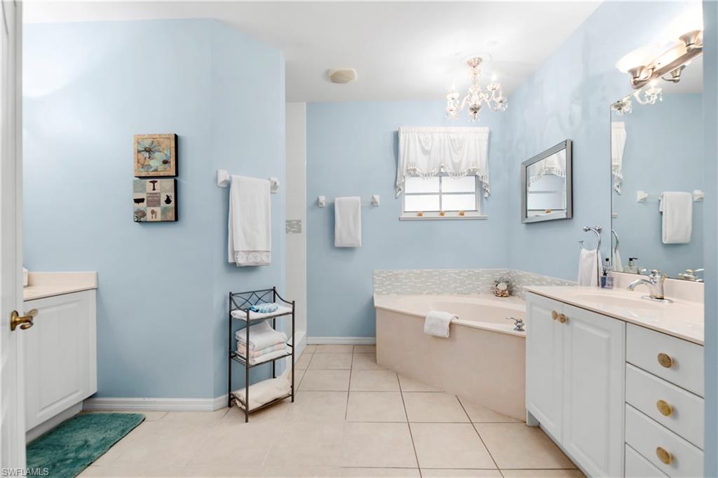 2225 Hawksridge DR Unit: 7-702