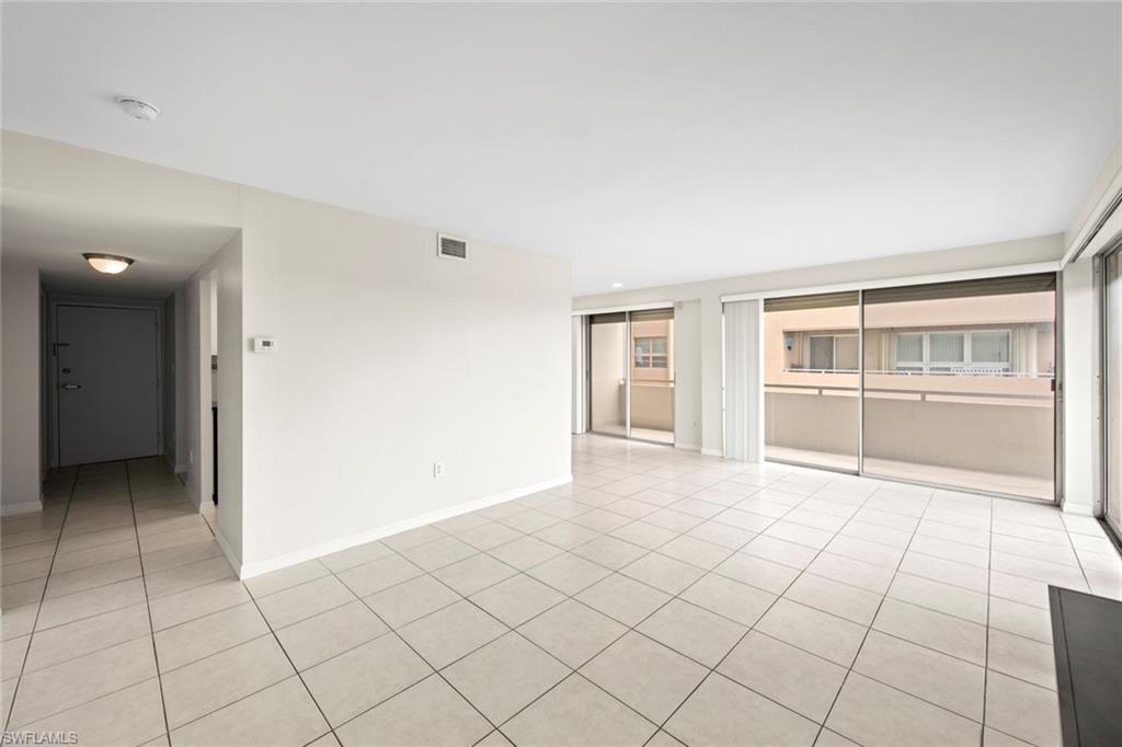 4807 Sunset CT Unit: 405