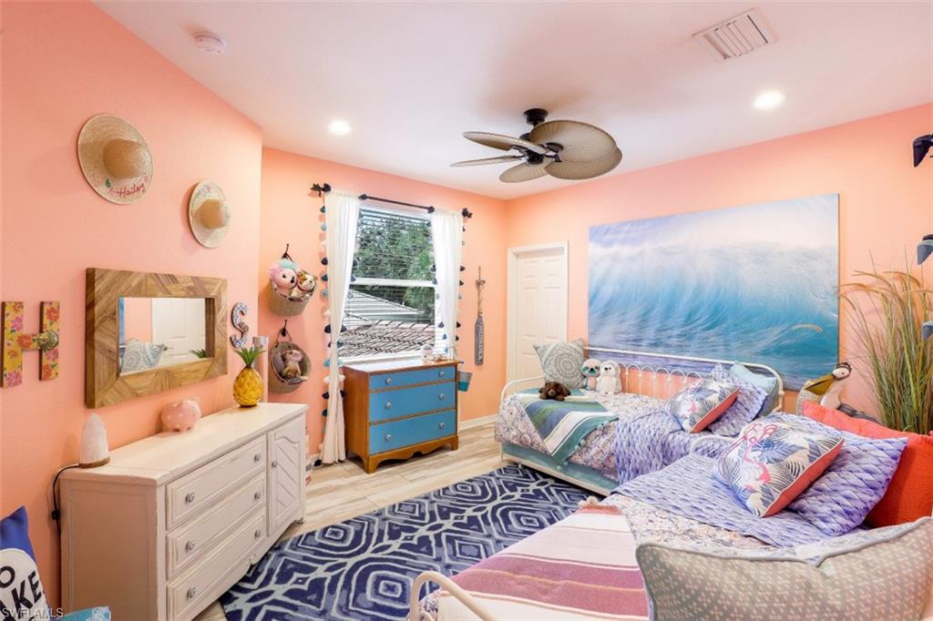 3765 Baldwin LN