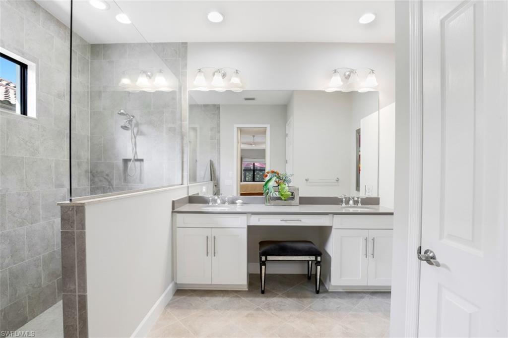 9353 Isla Bella CIR
