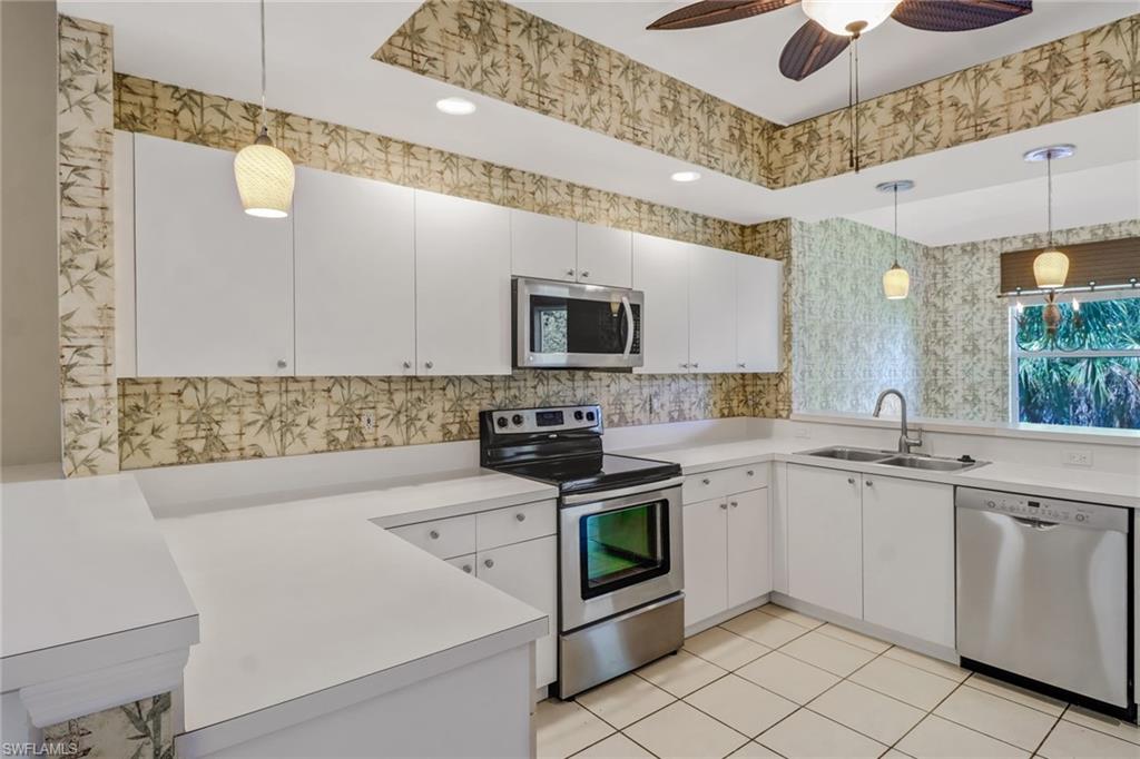 3585 Laurel Greens LN N Unit: 201