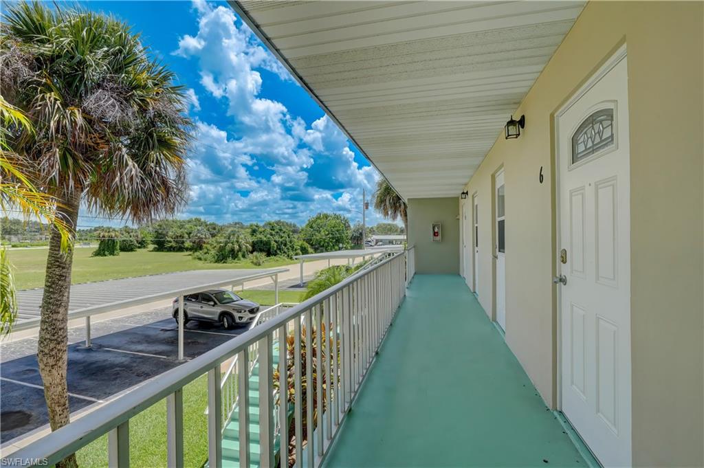 1715 Golf Club DR Unit: 6