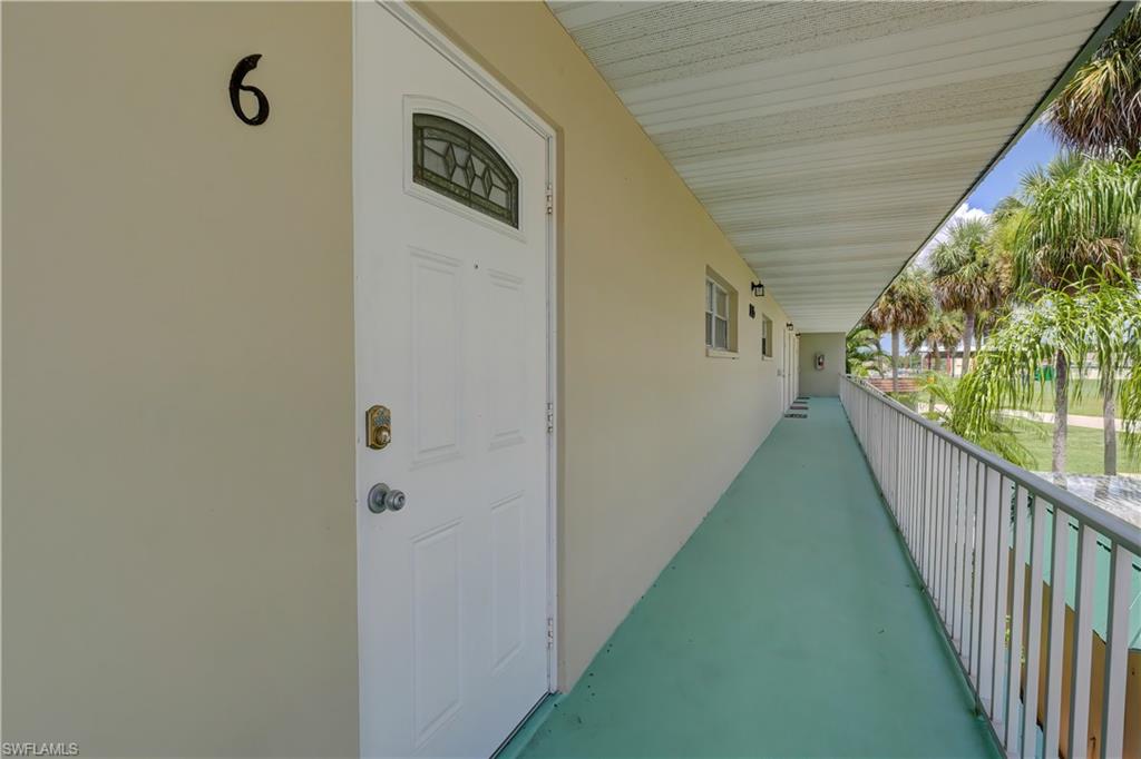 1715 Golf Club DR Unit: 6