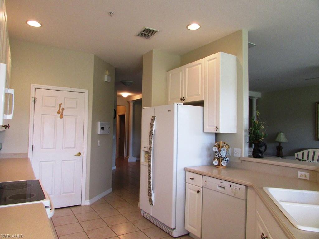 4670 Winged Foot CT Unit: 104