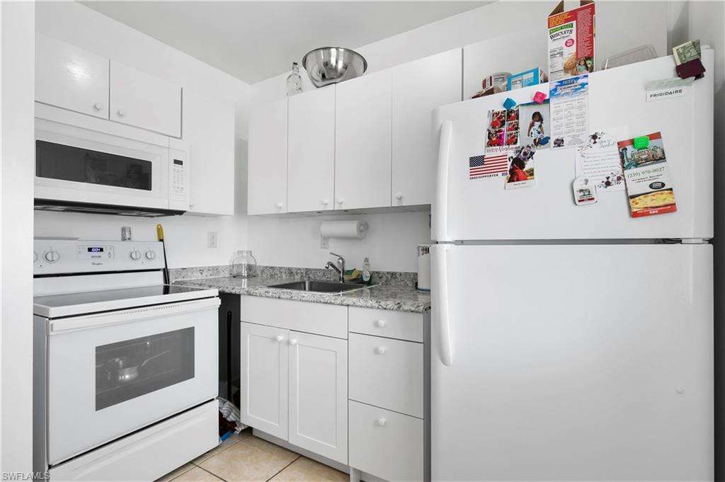1062 Hartley AVE Unit: 209